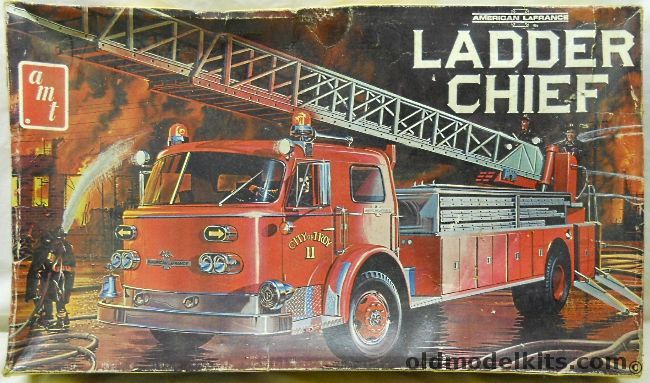 AMT 1/25 Ladder Chief American LaFrance Fire Truck, T511 plastic model kit