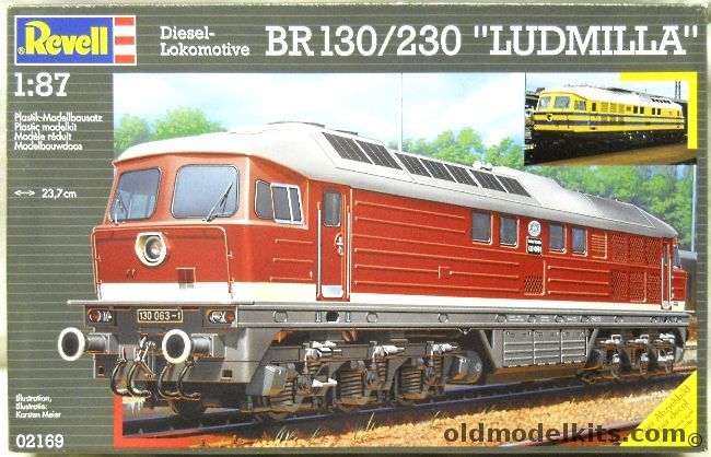 Revell 1/87 Br 130/230 Ludmilla Diesel Locomotive - HO Scale, 02169 plastic model kit
