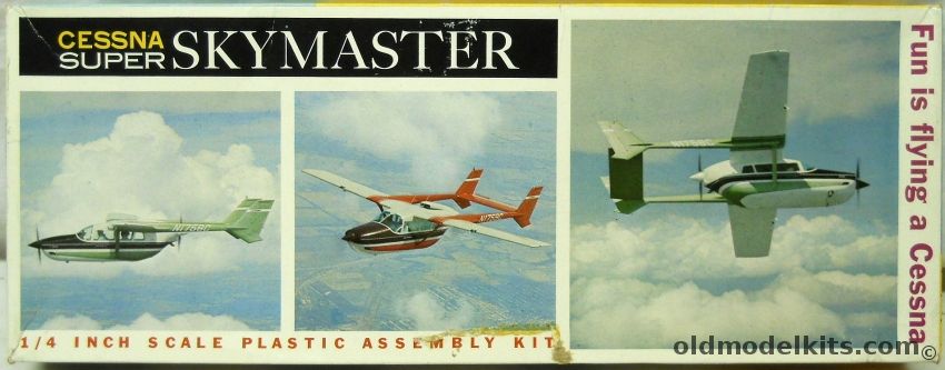 Hawk 1/48 Cessna Super Skymaster - Model 337, 565 plastic model kit