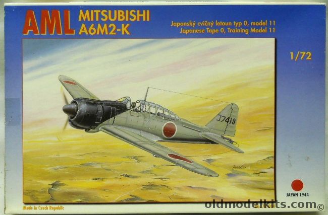 AML 1/72 Mitsubishi A6M2-K Zero Two Seat Trainer - Kounoike Naval Air Group 1944 or Genzan Kokutai March 1945, 72-004 plastic model kit