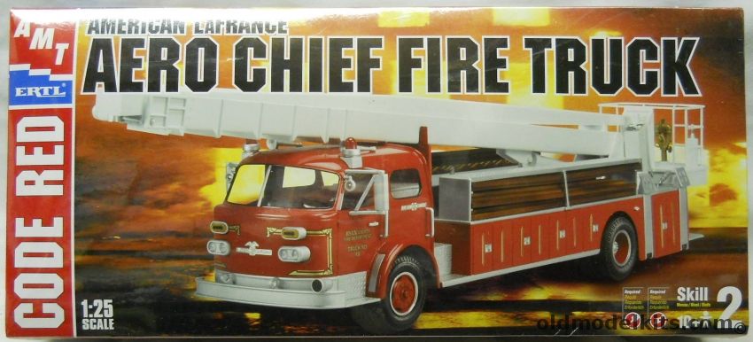 AMT 1/25 American Lafrance Aero Chief 1000 - Fire Truck / Ladder Truck, 31639 plastic model kit