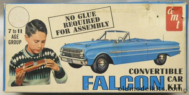AMT 1/25 1963 Ford Falcon Convertible, 4110-100 plastic model kit