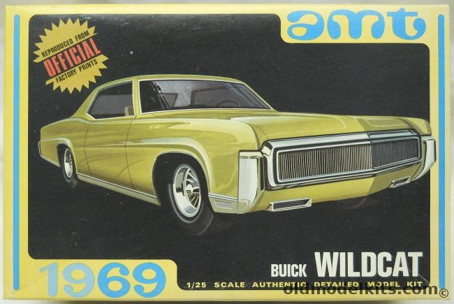 AMT 1/25 1969 Buick Wildcat 2 Door Hardtop - Stock or Custom, Y916-200 plastic model kit