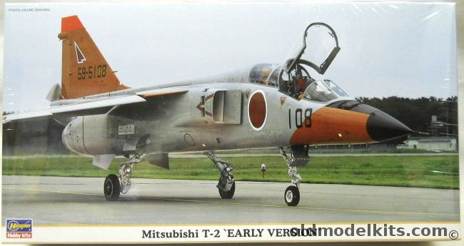 Hasegawa 1/48 Mitsubishi T-2 Early Version - JSDF Trainer, 09819 plastic model kit