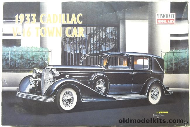 Minicraft 1/16 1933 Cadillac V-16 Town Car - (ex Bandai And Entex), 11208 plastic model kit
