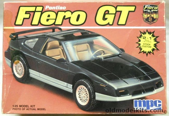 MPC 1/25 1988 Pontiac Fiero GT, 6227 plastic model kit