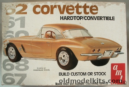 AMT 1/25 1962 Chevy Corvette Model Kit