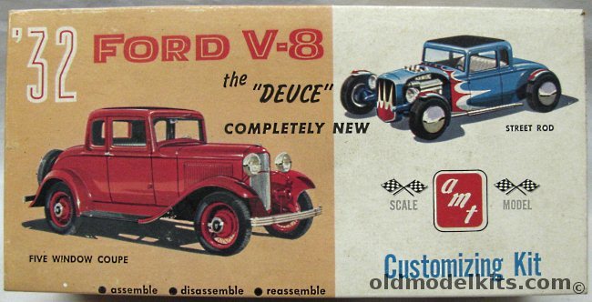 AMT 1/25 1932 Ford 5 Window Coupe 'The Deuce' - 3 In 1 Kit - Stoc...