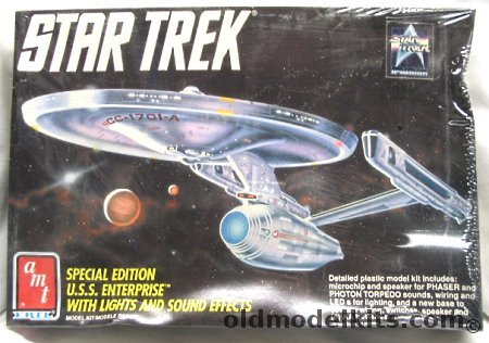 AMT Star Trek USS Enterprise With Lights and Sound, 6957