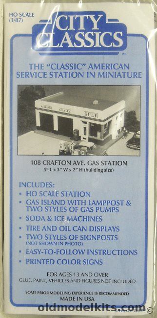 City Classics 1/87 Crafton Ave Gulf Gas Station - HO Scale - Bagged, 108 plastic model kit