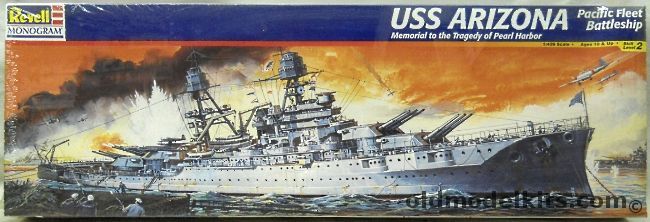 Revell 1/426 USS Arizona Pearl Harbor Battleship, 85-0302