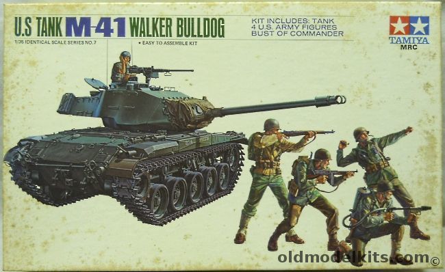 Tamiya 1/35 M-41 (M41) Walker Bulldog Tank and Four US Army Figures, MT307-598 plastic model kit