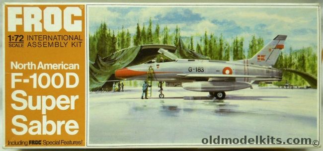 Frog 1/72 North American F-100 Super Sabre - French or Danish Markings - (Hasegawa), F280 plastic model kit