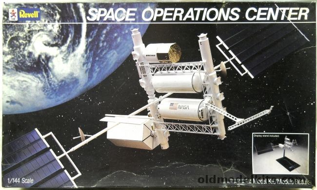 Revell 1/144 Boeing-NASA Space Operations Center, 4532 plastic model kit