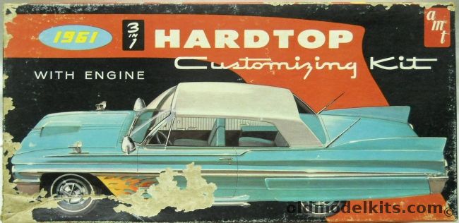 AMT 1/25 1961 Ford Starliner 2 Door Hardtop - 3 In 1 - Stock / Competition / Custom, K121 plastic model kit