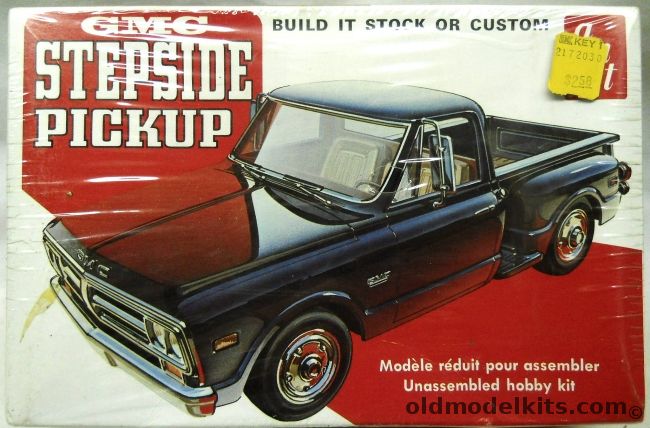 AMT 1/25 1972 GMC Stepside Pickup - Stock or Street/Show Custom, T409 plastic model kit