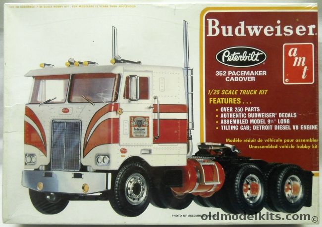 AMT 1/25 Budweiser Peterbilt 352 Pacemaker Cabover - Tractor / Semi, T551 plastic model kit