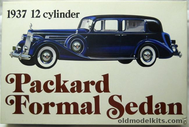 Bandai 1/16 1937 Packard Formal Sedan - Twelve Cylinder - V12, 8069 plastic model kit