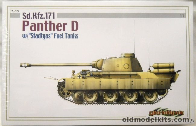 Dragon 1/35 Sd.Kfz.171 Panther D With Stadtgas Fuel Tanks - Cyber-Hobby Issue, 6346 plastic model kit