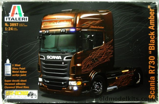 Italeri 1/24 Scania R730 Black Amber - Show Trucks Series, 3897
