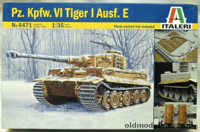 Italeri 1/35 Pz. Kpfw. VI Tiger Ausf. E With AFV Club Tiger I Early Track Set, 6471 plastic model kit