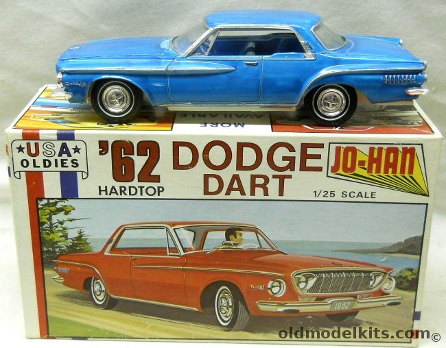 Jo-Han 1/25 1962 Dodge Dart 2 Door Hardtop - BUILT, C-4162 plastic model kit