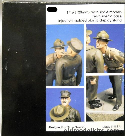 Kirin 1/16 Drill Instructor And Recruit 1969 - With Display Base, 21532 plastic model kit