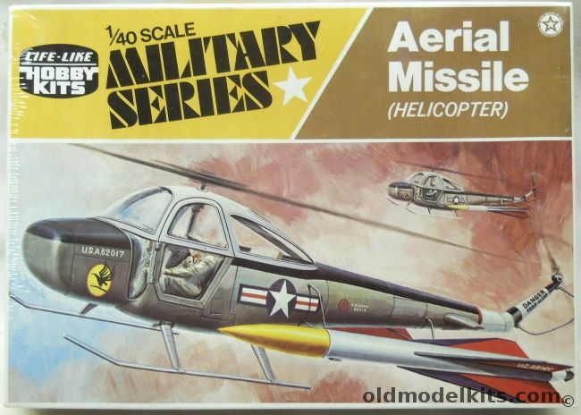 Life-Like 1/40 Missile Carrier - Hawk Missile Carrier Vehicle With Missiles - (ex Adams), 09655 plastic model kit