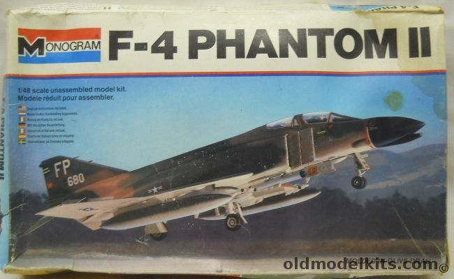 Monogram 1/48 F-4C / F-4D Phantom II - Col Robin Olds 1967 / Capt Steve Ritchie 1972 / 23rd TFS Germany, 5800 plastic model kit