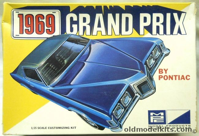 MPC 1/25 1969 Pontiac Grand Prix - Stock or Ski Machine, 2169-200 plastic model kit
