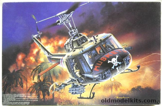 MRC 1/35 UH-1C Huey Gunship - US Army Muskets Gun Platoon 176th Assault Helicopter Company Chu Lai 1971, BA104 plastic model kit