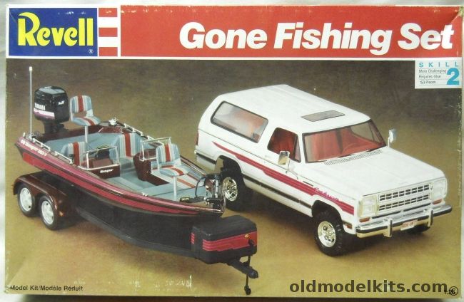 Revell 1/25 Gone Fishing Set With Dodge Ramcharger 4WD Ranger 363V Comanche Bass Boat And Trailer, 7242 plastic model kit