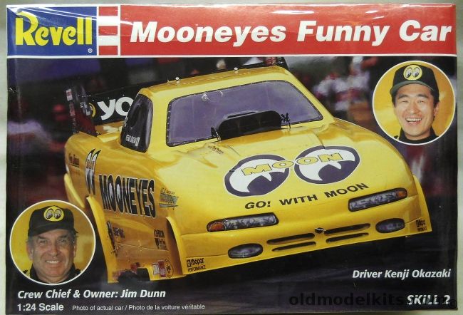 Revell 1/25 Mooneyes  Funny Car - Driver Kenji Okazaki, 7624 plastic model kit