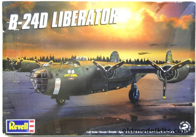 Revell 1/48 B-24D Liberator - (ex Monogram), 85-5625