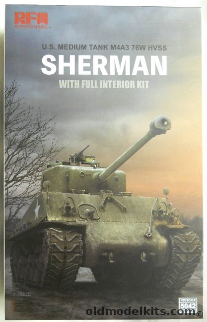 Rye Field Model 1/35 Sherman M4A3 76W HVSS - With Full Interior, 5042