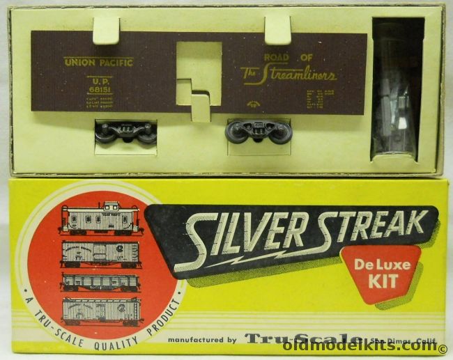 Silver Streak 1/87 Union Pacific Wood Box Car With Metal Sprung Trucks - 'Road Of The Streamliners' - Craftsman Kit HO Scale, SS201 plastic model kit