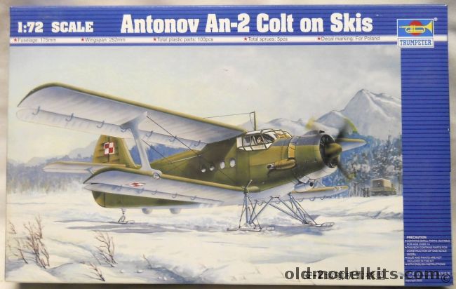 Trumpeter 1/72 TWO KITS AN-2 Colt On Skis And 01606 AN-2V Colt On Floats, 01607 plastic model kit